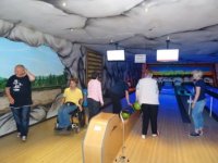 bowling_4_20191021_1176384114